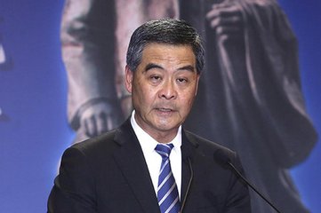 梁振英:香港未来须用好机遇继续发展经济