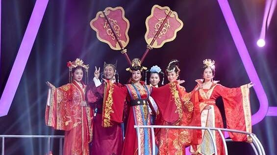 《王牌》刘晓庆蔡少芬来了!后宫团破案寻找“一枝梅”