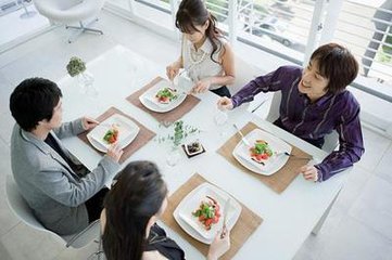 饭后别千万别着急做这八件事