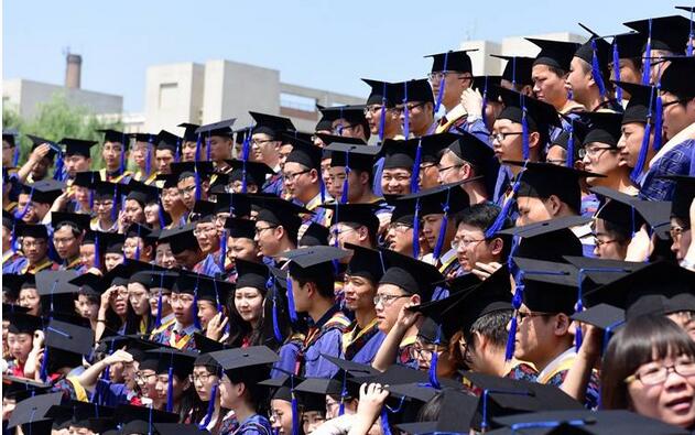 人社部:今年高校毕业生达795万就业任务非常繁重
