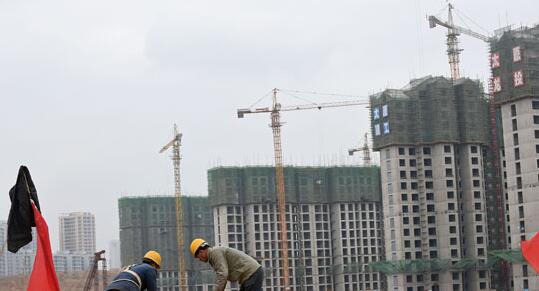 统计局:房地产开发投资增速加快与去年延续效应有关