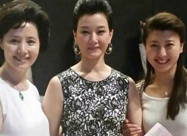 宋祖英看话剧