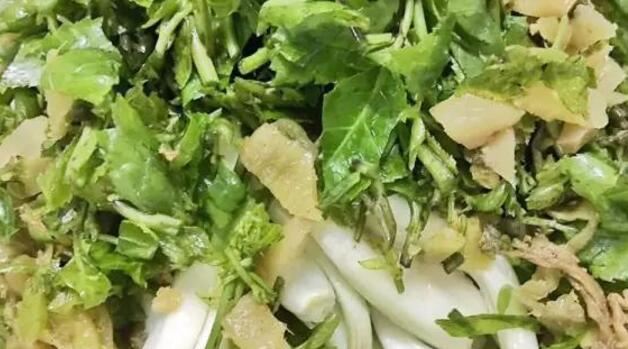 苦刺酸菜炒“力茄”