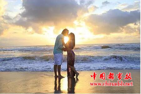 舌头险被女友咬断