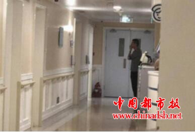 陈建斌次子正面照